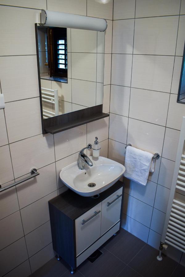 House Narta - Rastoke Apartman Szluin Kültér fotó