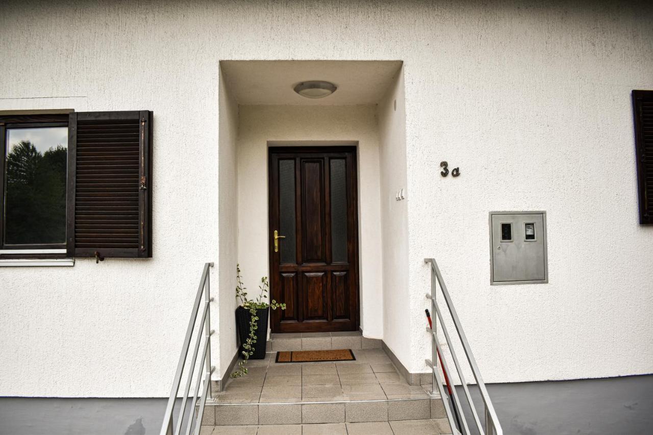 House Narta - Rastoke Apartman Szluin Kültér fotó