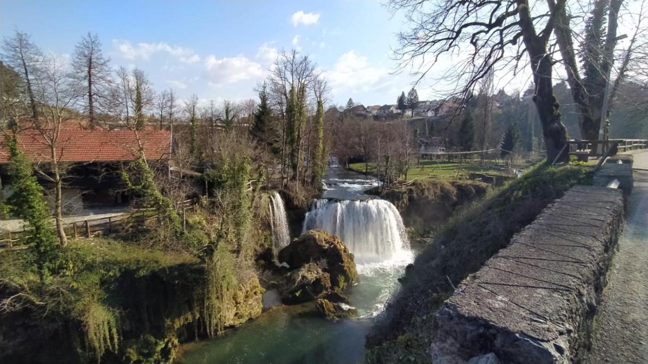 House Narta - Rastoke Apartman Szluin Kültér fotó