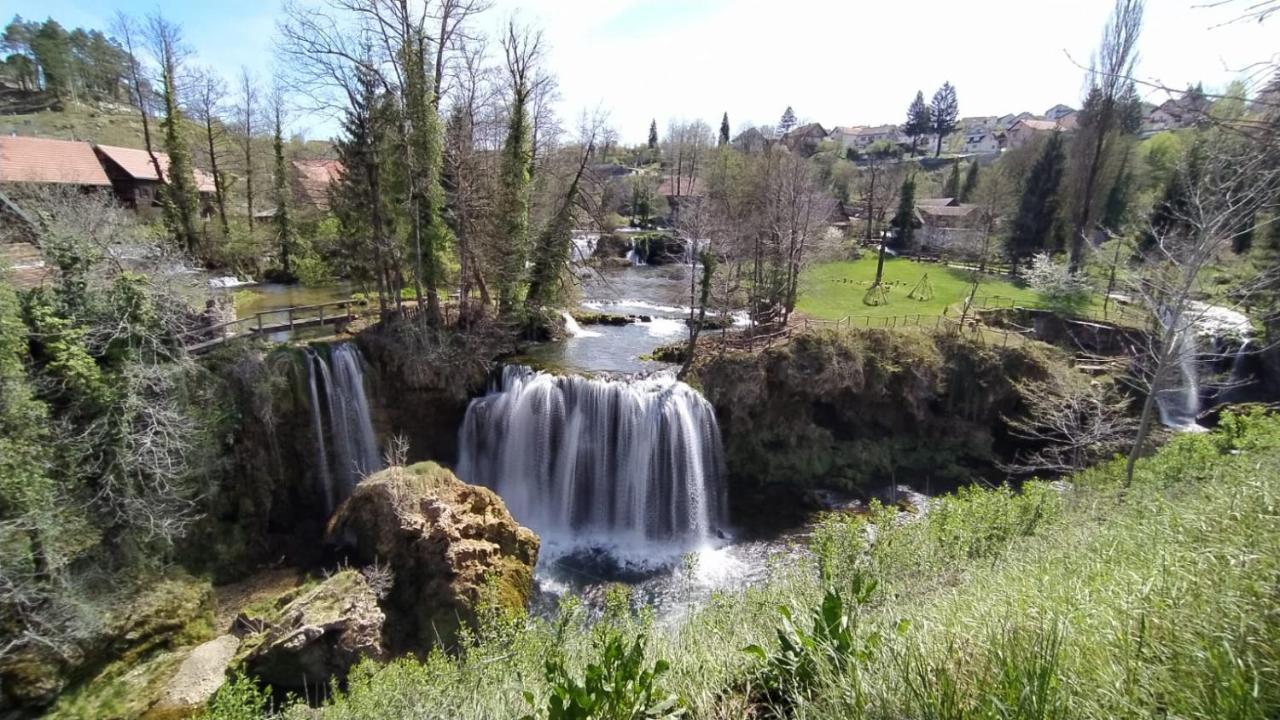 House Narta - Rastoke Apartman Szluin Kültér fotó