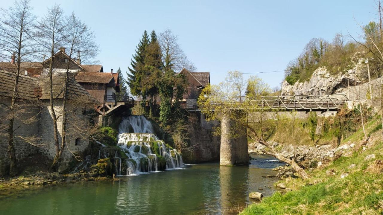 House Narta - Rastoke Apartman Szluin Kültér fotó